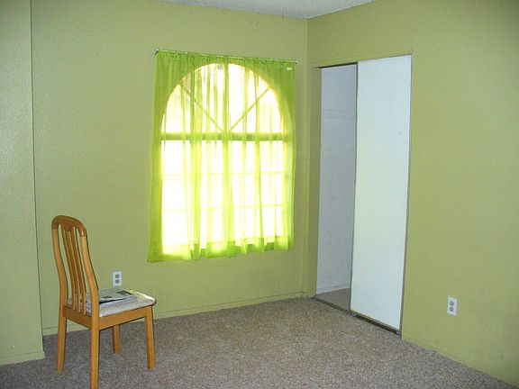 4th image of 1041 S Reservoir St