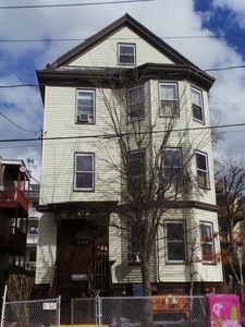 172 Boylston St, Jamaica Plain, MA, 02130