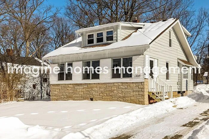 Building Photo - 3541 Sanford Ave
