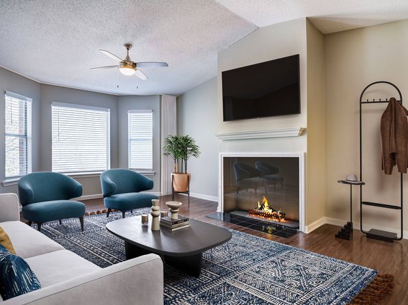 2100 Waterford Cir #3403