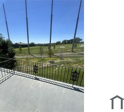 3rd image of 7600 Brockton Rd #207