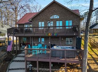 319 S Shore Dr, Lexington, NC 27292
