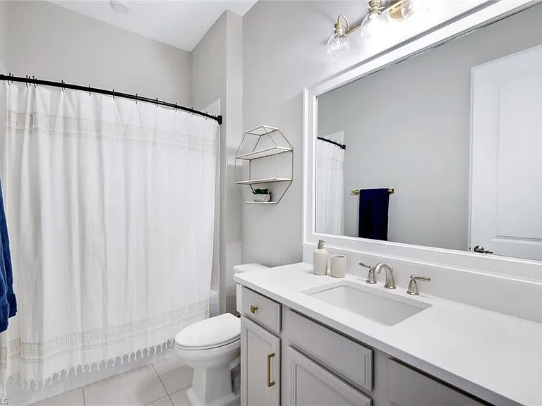 11200 Canal Grande Dr — Photo 18