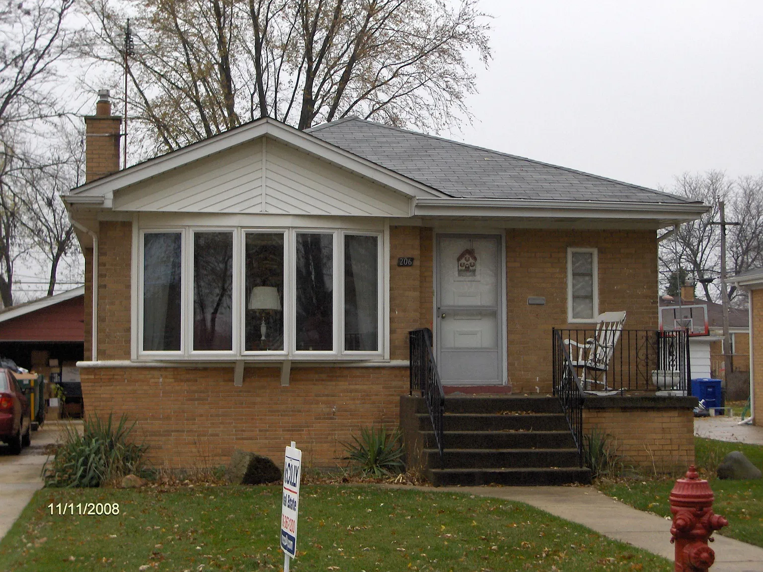 206 W 28th Pl photo 1