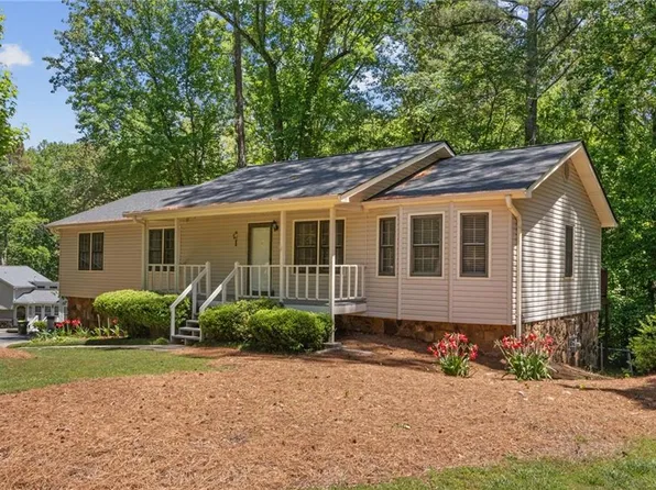 608 Wellington Ct, Woodstock, GA 30188