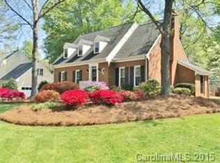 10517 S Hall Dr, Charlotte, NC 28270