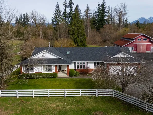 21747 100th Ave, Langley, BC V1M 3V1