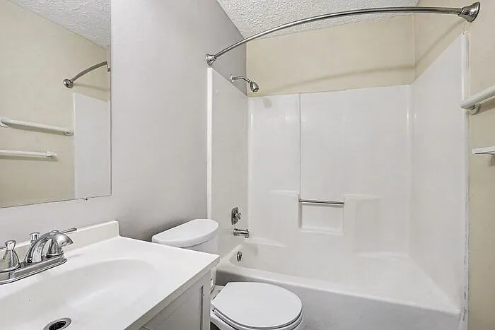 1313 Huntington Ave #2 — Photo 6