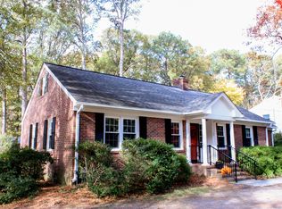 201 Mistletoe Dr, Newport News, VA 23606