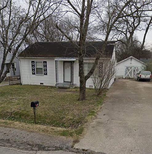 1st image of 618 Waco Dr
