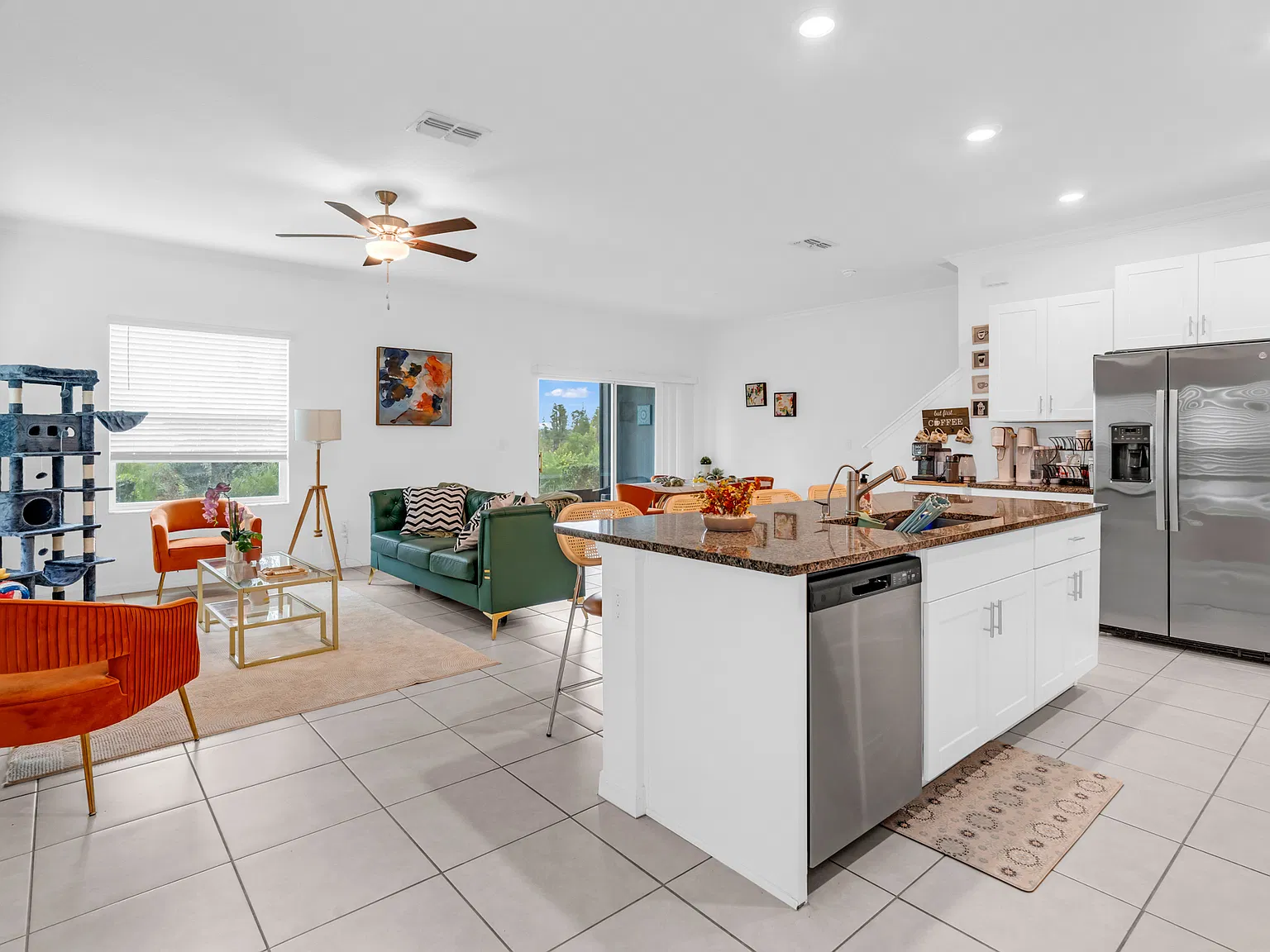 3 bed, 2.5 bath, 1861 sqft, $2,490 — Photo 3