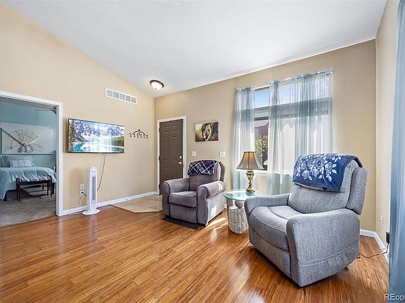 4th image of 10003 Wyandott Circle S