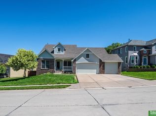 18086 Jones St, Elkhorn, NE 68022