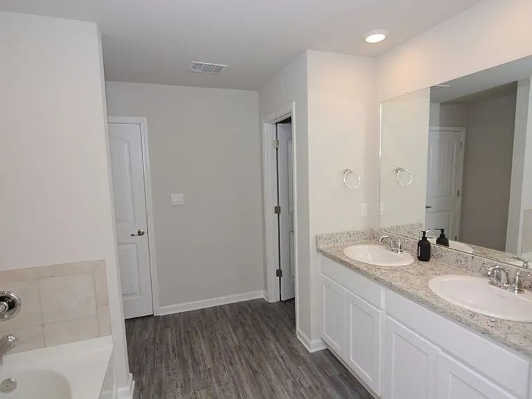 6720 Tiger Pointe Dr — Photo 16
