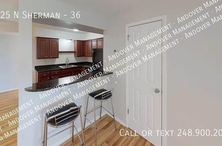 1125 N Sherman Dr #36 — Photo 3