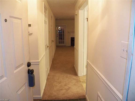 2nd image of 52 Priorslee Ln