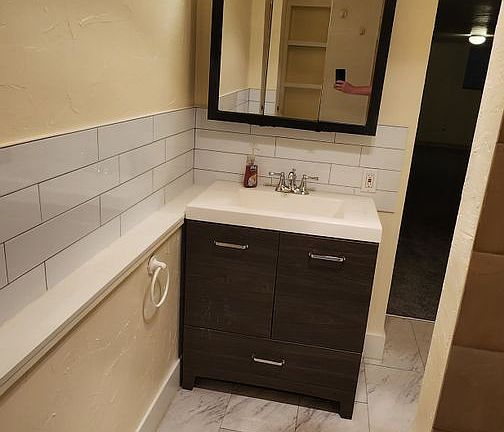5th image of 7542 15th Ave NW #B