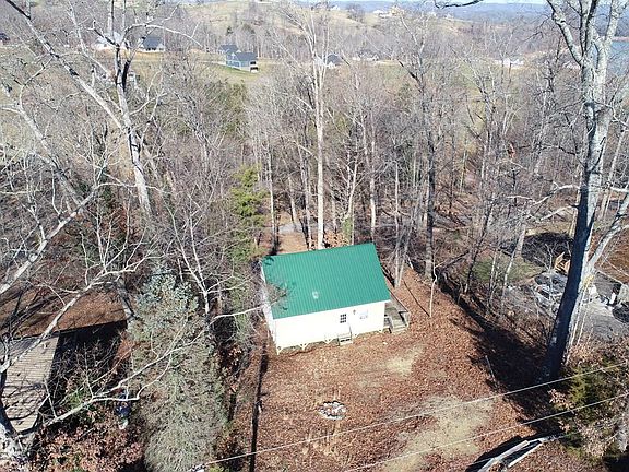 3rd image of 1836 Wooddawn Dr