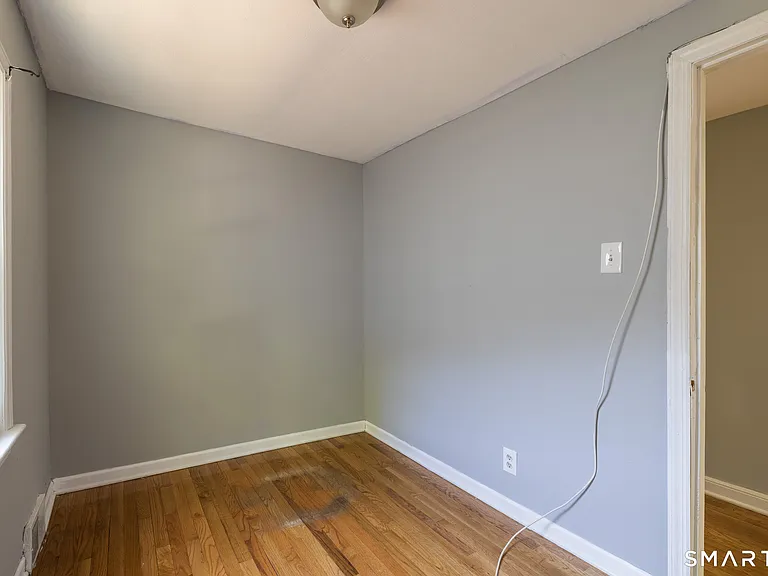 166 Earl Ave — Photo 14