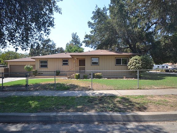 2nd image of 594 Dallas Ave