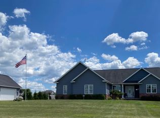 12201 Old Farm Ln, Grass Lake, MI 49240