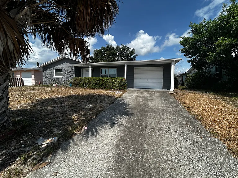 1216 Honor Dr — Photo 2