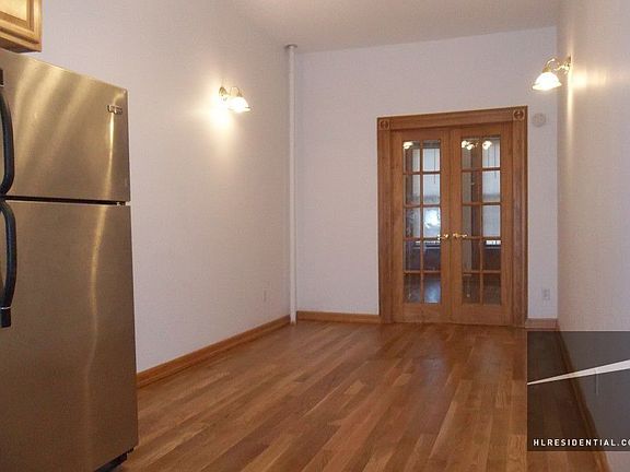 4th image of 643 President St APT 1R
