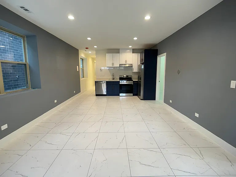 3501 S Union Ave #B — Photo 2
