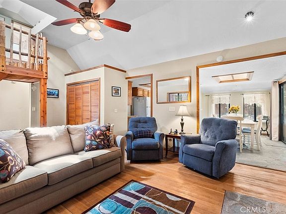 5th image of 1143 Robin Ln