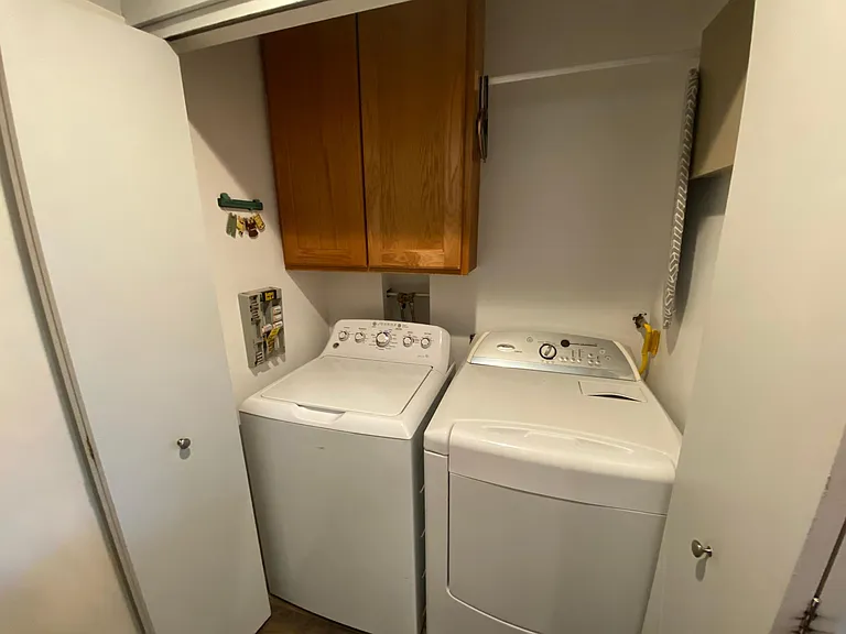 605 E La Jolla Dr — Photo 10