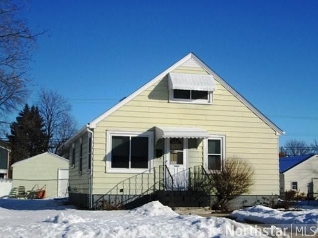 1st image of 212 Frost St W