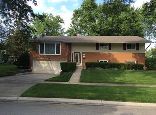 1146 E Paddock Dr, Palatine, IL 60074