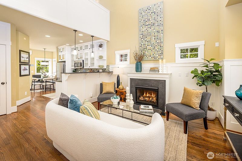 4th image of 1613 21st Avenue #B