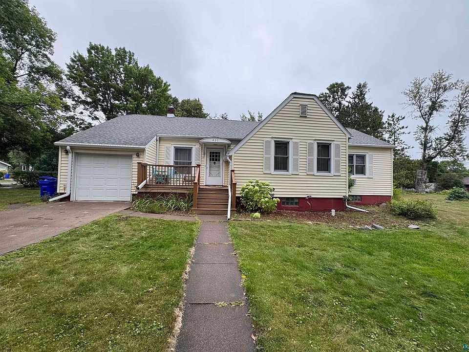 1st image of 421 1st St