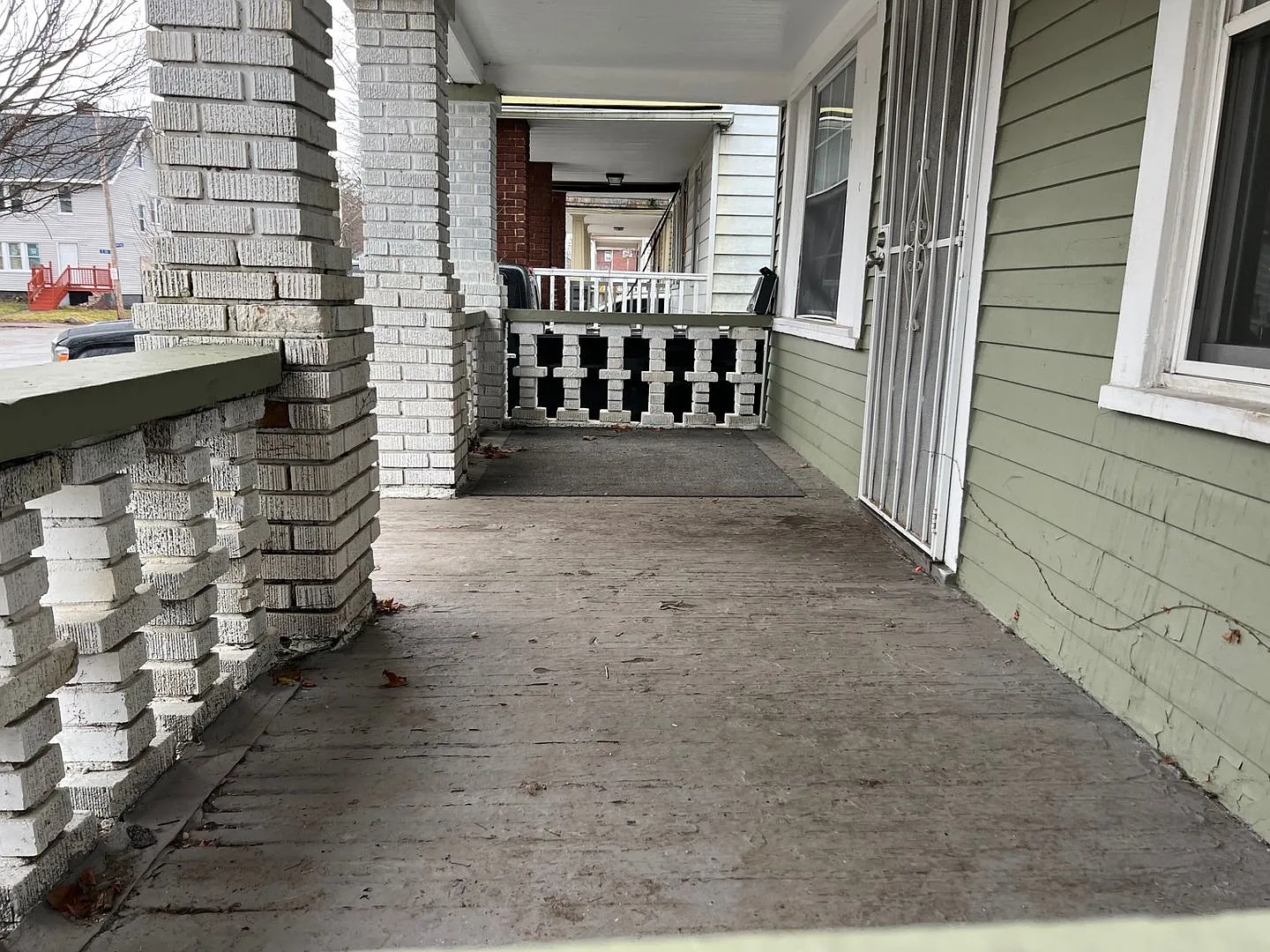 12022 Griffing Ave — Photo 2