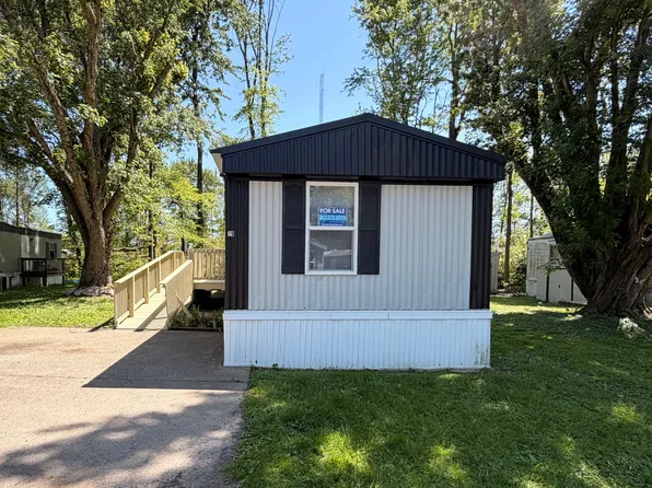 135 W Skyline Dr #19, Madison, IN 47250
