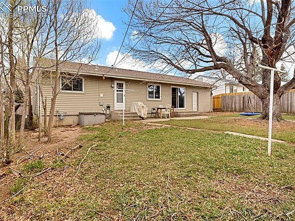 3rd image of 1610 N Chelton Rd