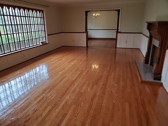 5th image of 208 Mimosa Park Dr