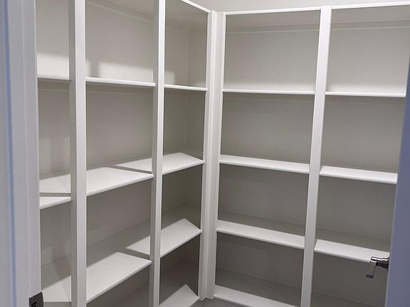 4th image of 5503 Sandcliff Ln #152