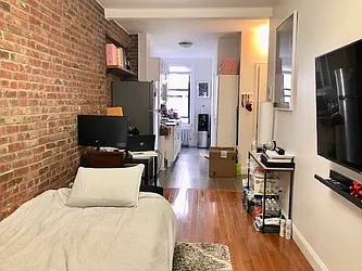 Rented by True Real Estate Group