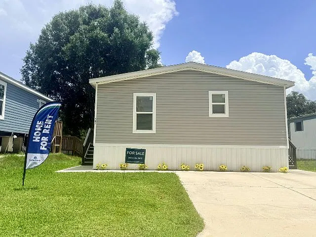 12130 S US Highway 41 #107