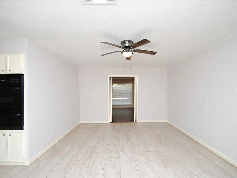 10659 Northbrook Dr — Photo 10