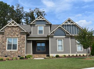 7530 Sandy Creek Ln #42, Ooltewah, TN 37363