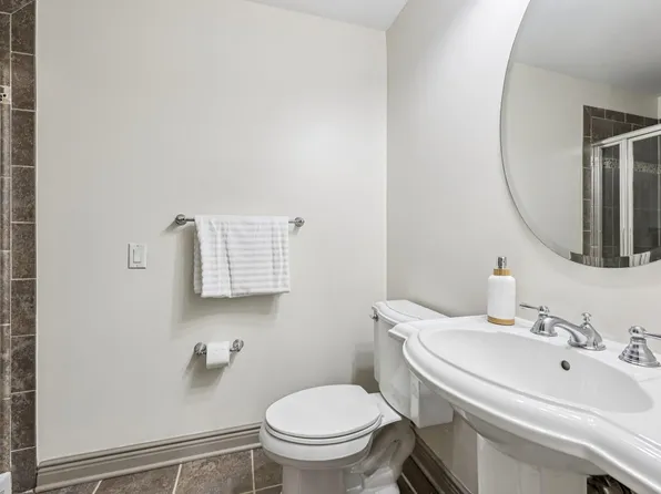 7400 River Road image 18 of 30