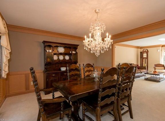 5th image of 1656 Queens Ct