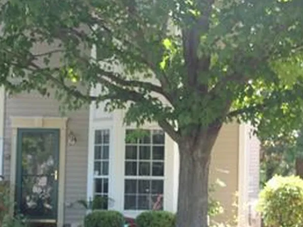 193 Columbus Dr #1707, Franklin Park, NJ 08823