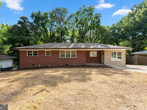 411 Christopher Dr, Gainesville, GA 30501