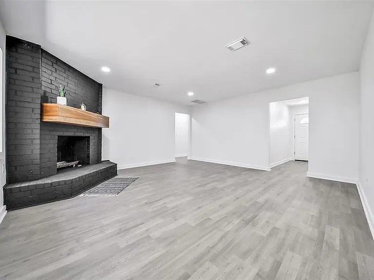 3206 Whitesail Dr — Photo 10
