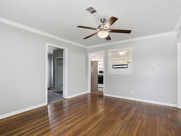 4th image of 1203 Valerie Ave