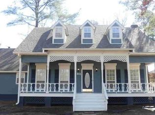 1301 Rosemont Cir, Clinton, MS 39056